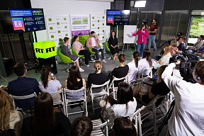 RT запускает англоязычный образовательный онлайн-проект для журналистов - RT Academy.